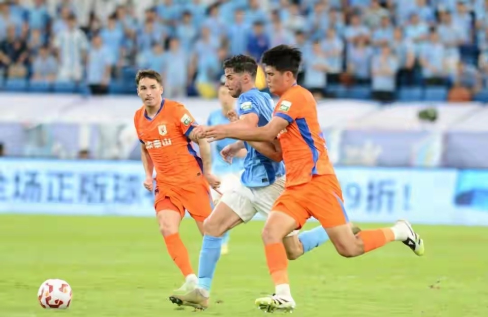 com, 补防的彭啸, 原因是深圳