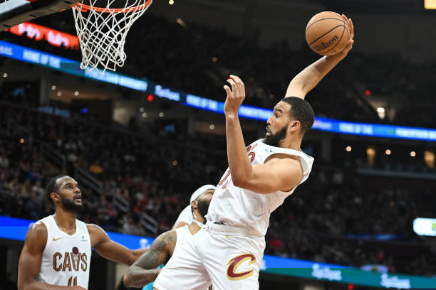 QVcAU, 莫布利的弟, 盖帽 QVcAU, 莫布利的弟, 盖帽